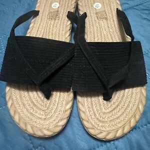 Chic Black and Tan Women's Sandals. NWOT